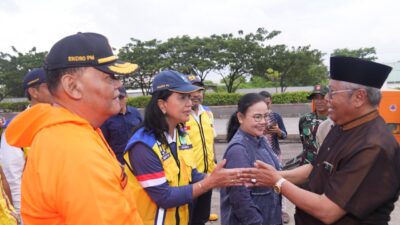 Wamen PU Tinjau Sodetan di Lingkungan Unissula