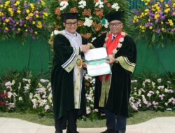 Akhsanul Khaq Anggota BPK RI  Raih Gelar Profesor (HC) Unissula