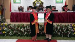 Haru dan Bangga! Perjalanan Nurmalah Jadi Guru Besar Sentuh Hati Otto Hasibuan